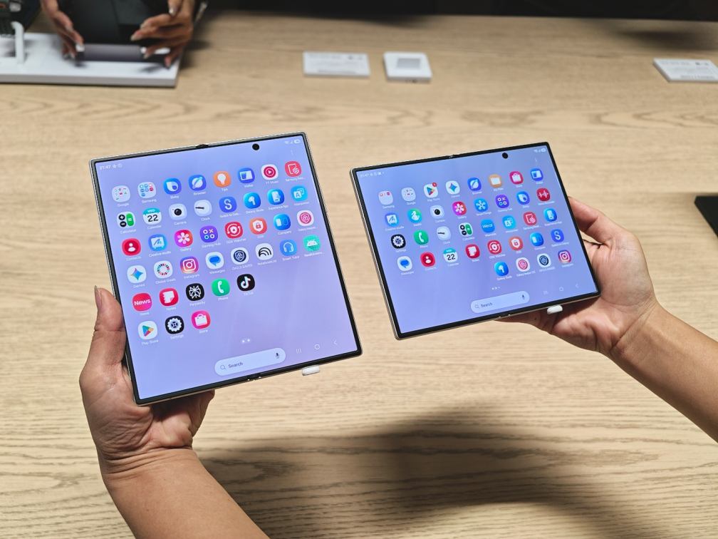 Khám Phá Galaxy Z Fold8 Ultra: Công Nghệ Gập Đỉnh Cao Không Nếp Gấp