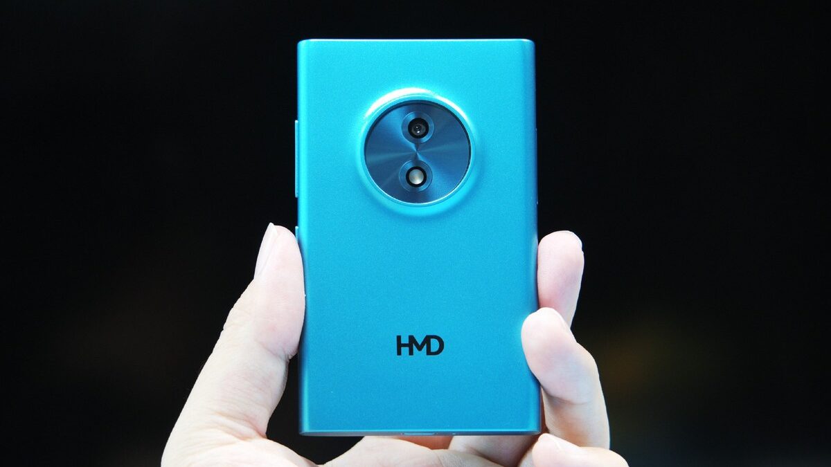 HMD Global Ra Mắt HMD Touch AI: Điện Thoại ‘Cục Gạch’ Thế Hệ Mới