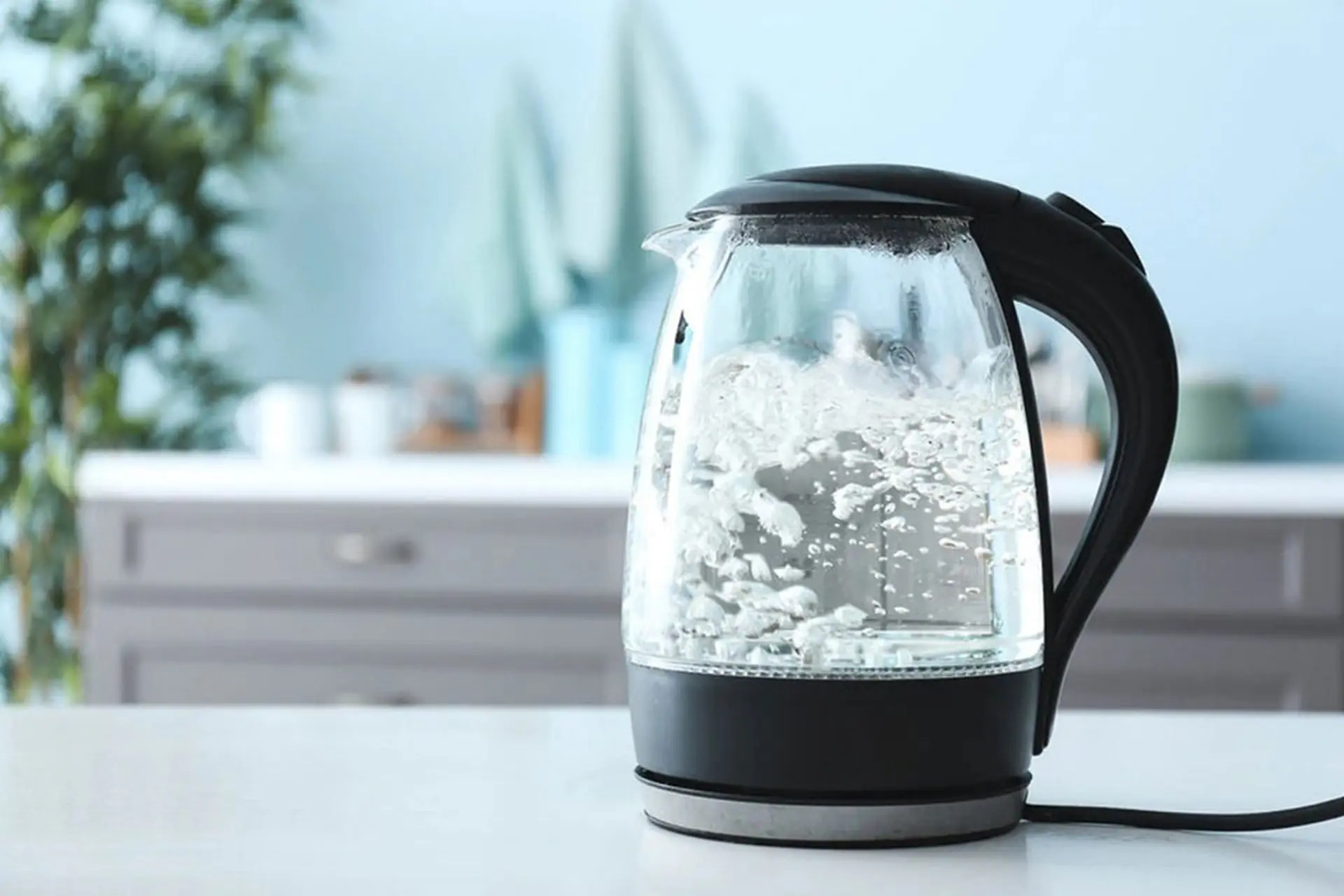 Tại Sao Phích Nước Dần Bị Thay Thế Bằng Các Thiết Bị Tiện Lợi Hơn? - Ảnh 2.