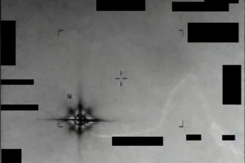 690403130141152795434239641224-1786500624720613116743-1786511492427-17865114928981474323540 Lý Giải Hiện Tượng Vật Thể Bí Ẩn Hình Sao Tám Cánh Tại Mỹ - Ảnh 1.