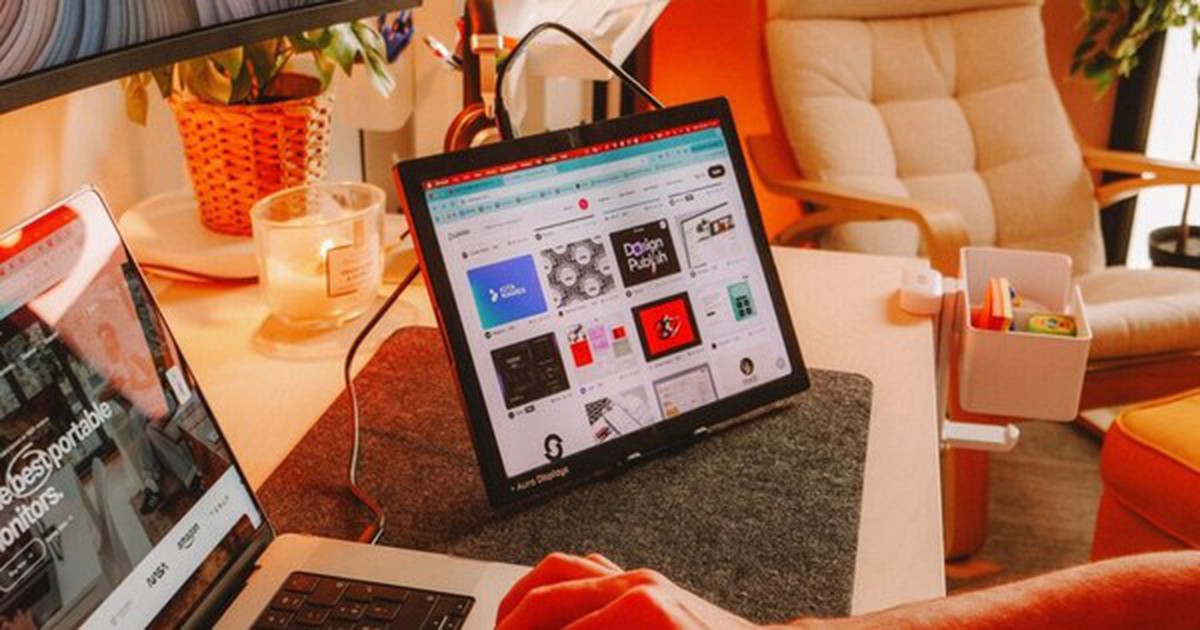 Màn Hình Di Động Gập Đôi: Giải Pháp Tiện Lợi Cho Dân Công Nghệ