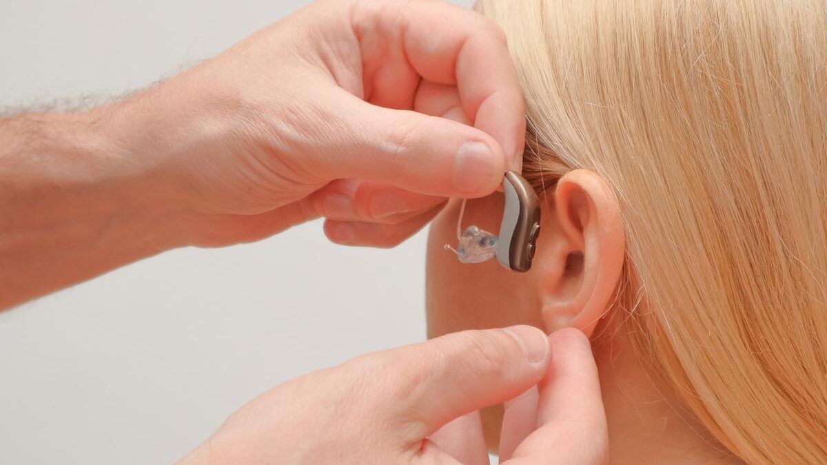 Tiến Bộ Mới Trong Nghiên Cứu Phục Hồi Thính Lực: Khám Phá Bộ Ba Gen Quan Trọng