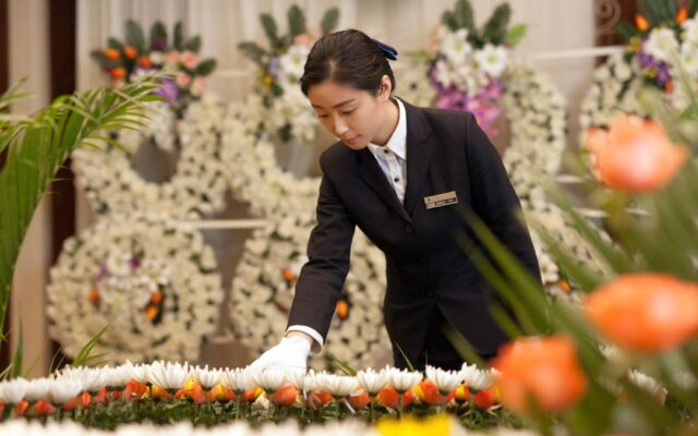 Khám Phá Ngành Học Đặc Biệt Về Tang Lễ Tại Trung Quốc: Từ Khó Khăn Đến Cơ Hội Vàng