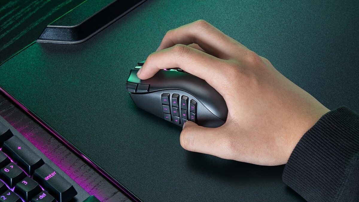 Razer Naga V3 Pro: Chuột Gaming Đột Phá Cho Các Game Thể Loại Khác Nhau