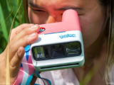 Thế Giới Chụp Hình Đầy Màu Sắc Với Bộ Camera Pokémon Từ Polaroid