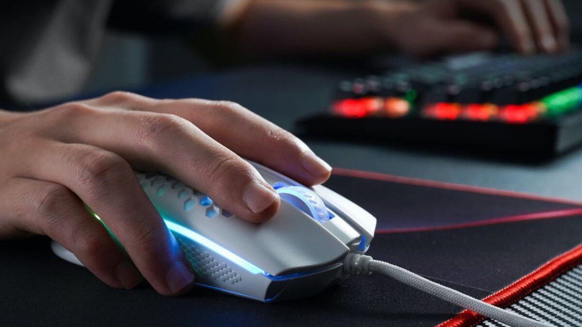 Cảnh Báo: Thiết Bị RGB Có Thể Khiến Windows 11 Bị Văng Game