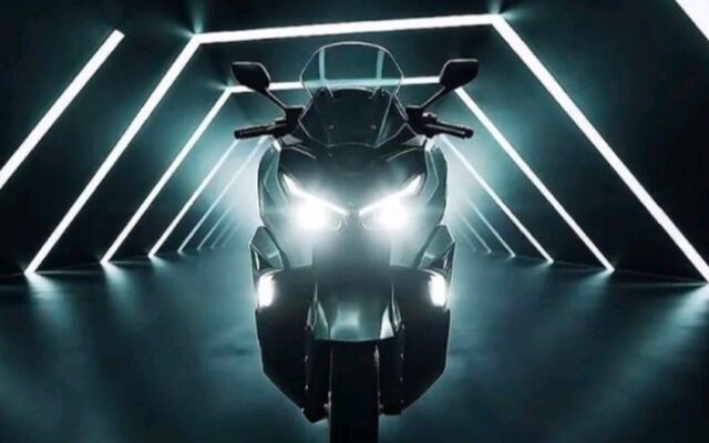 Khám Phá Mẫu Xe Tay Ga Hai Xi-Lanh TEYIN Đối Đầu Với Honda SH350i