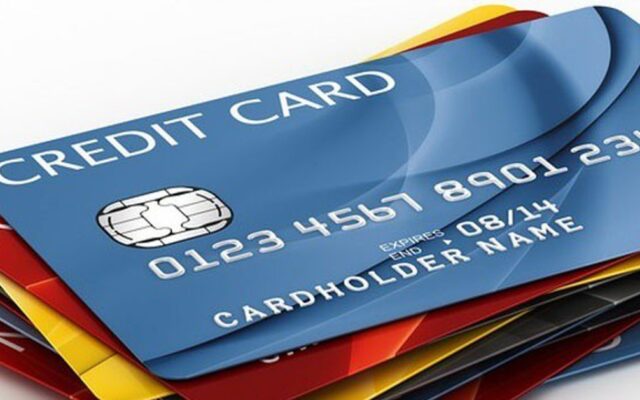 Khám Phá Sự Khác Biệt Giữa Thẻ Visa và Thẻ ATM Nội Địa
