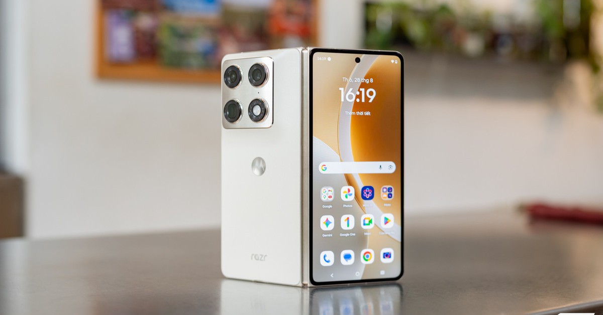 Motorola Razr Fold: Cuộc Chơi Không Dè Dặt Trong Thế Giới Smartphone Gập