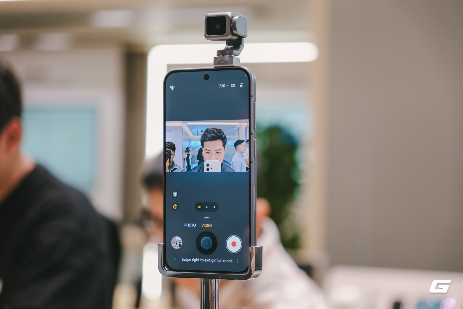 HONOR hợp tác ARRI, tích hợp chuẩn màu điện điện ảnh Hollywood lên HONOR Robot Phone - Ảnh 4.
