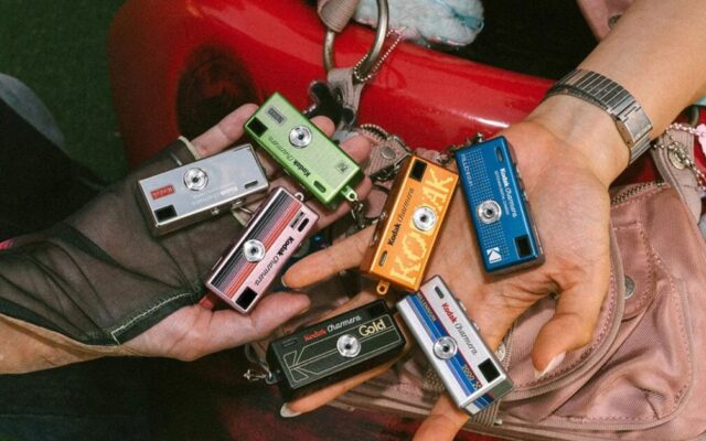 Khám Phá Phiên Bản Mới Của Máy Ảnh Charmera Từ Kodak