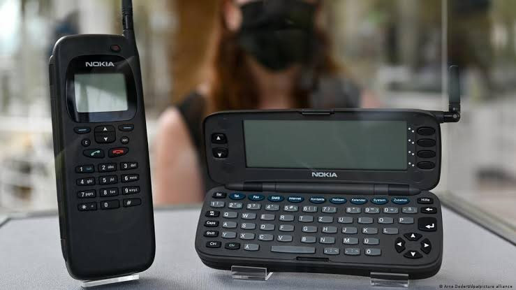 Hành Trình Thông Minh Của Chiếc Nokia 9000 Communicator Hành Trình Thông Minh Của Chiếc Nokia 9000 Communicator - Ảnh 3