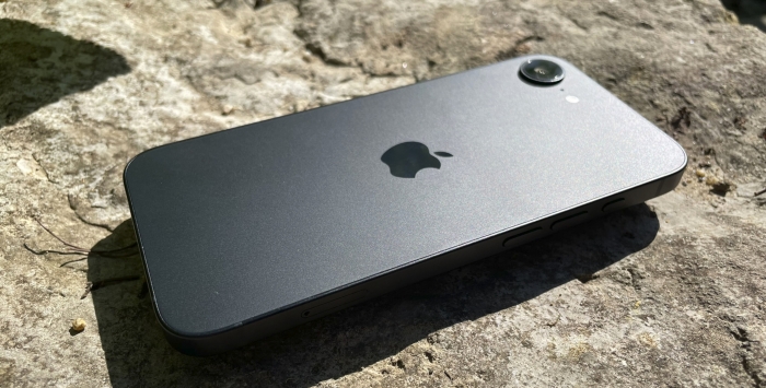 iphone-16e iphone-16e