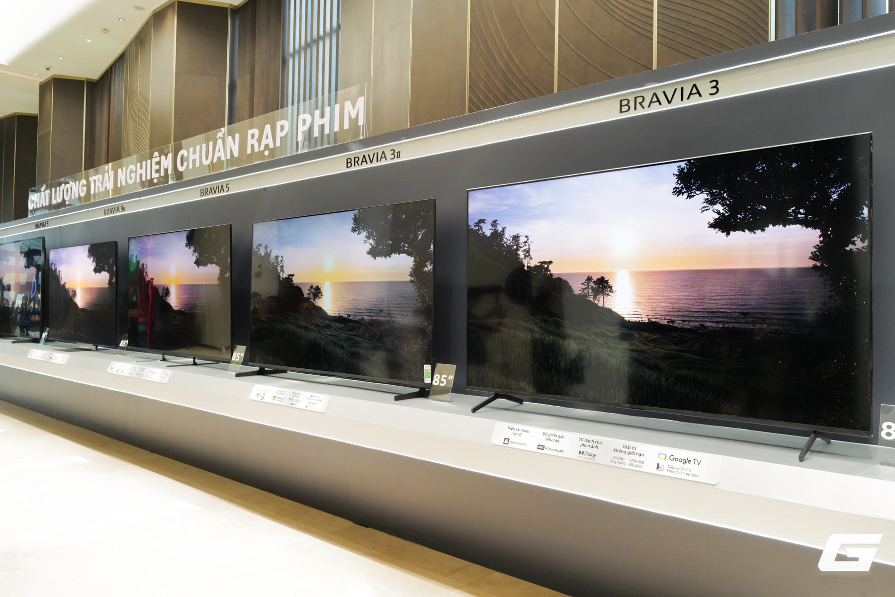 l1293803-17821274183801644829909 Sony Việt Nam ra mắt loạt TV Bravia mới mùa World Cup, kích thước "khủng" đến 100 inch - Ảnh 2.