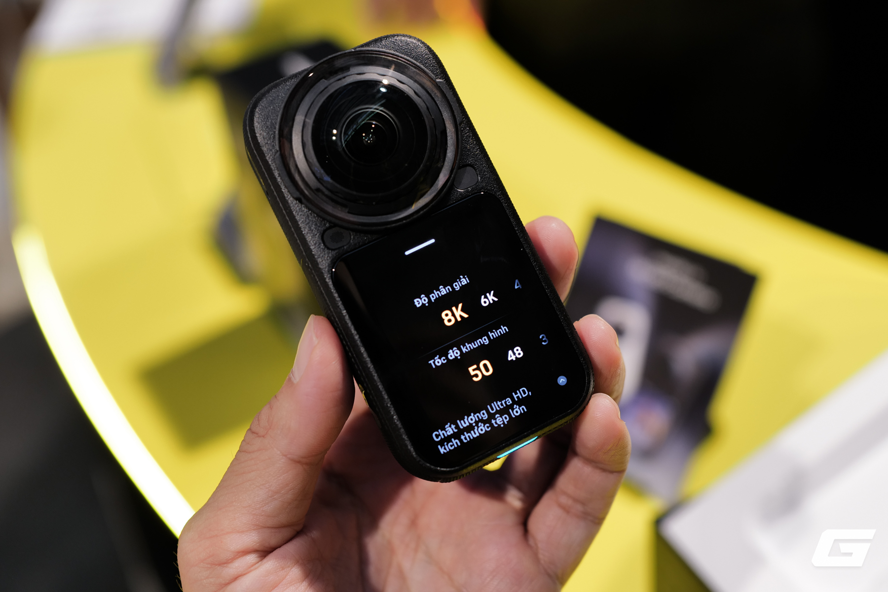 l1330100-1786853863935884342407 Insta360 X6 ra mắt tại Việt Nam: Camera 360 cho "chụp trước, chọn góc sau", cảm biến Sony 1/1.1 inch, quay 8K50fps, pin trâu hơn hẳn X5 - Ảnh 2.