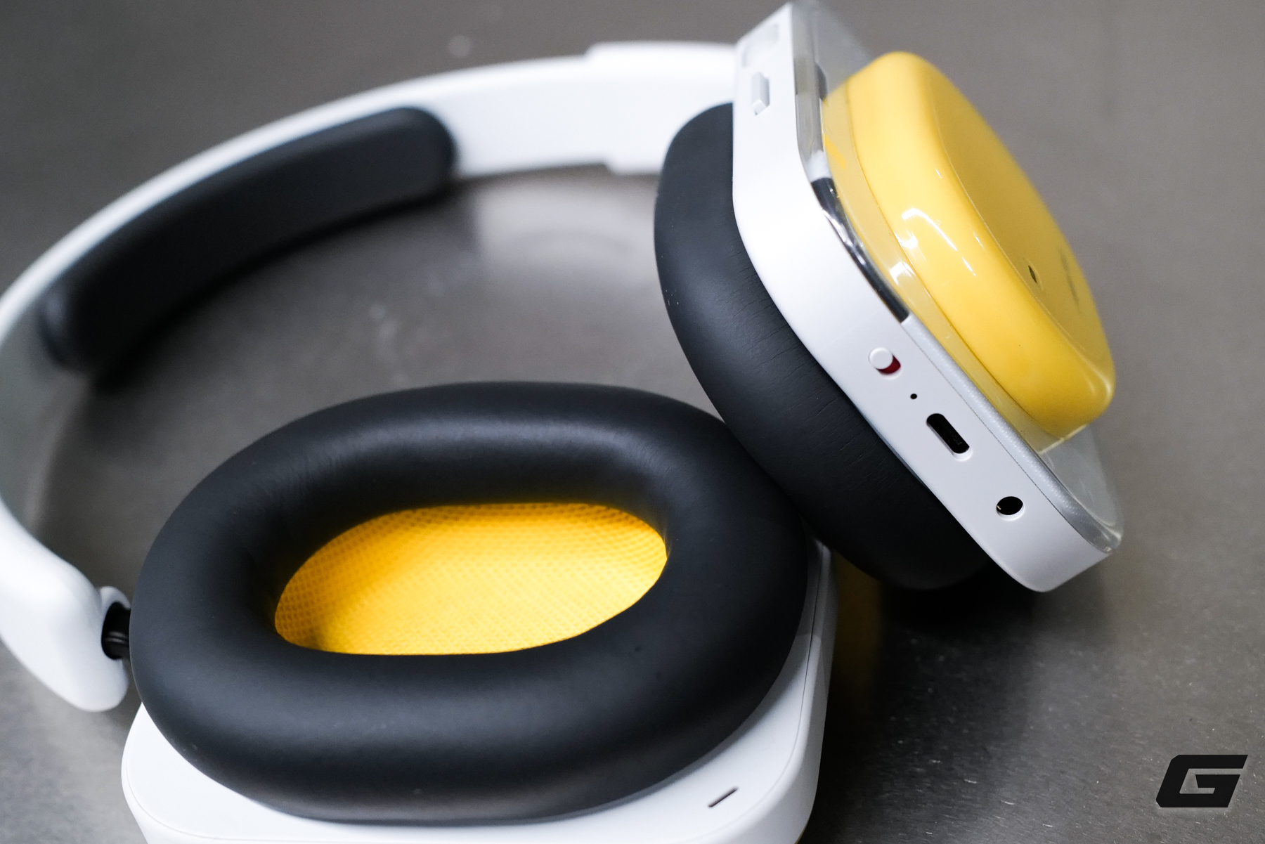 Nothing Headphone a