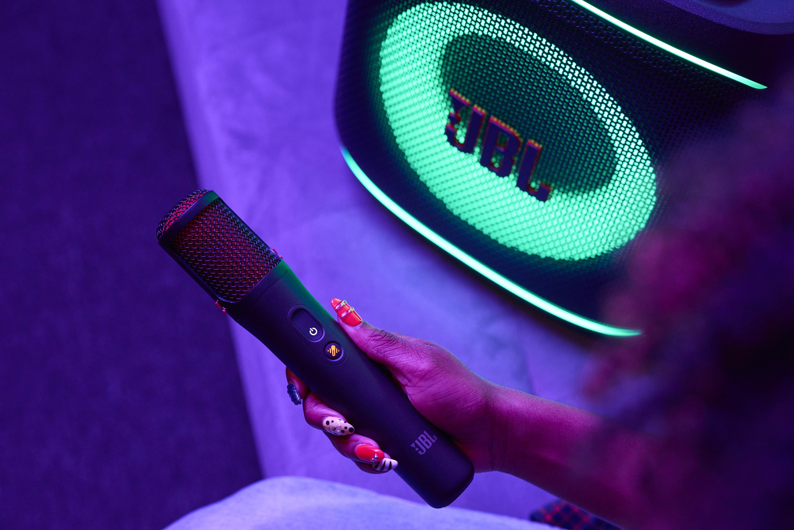 JBL PartyBox thế hệ mới trình làng: Khuấy đảo mùa hè với AI tách lời thời gian thực - Ảnh 2.