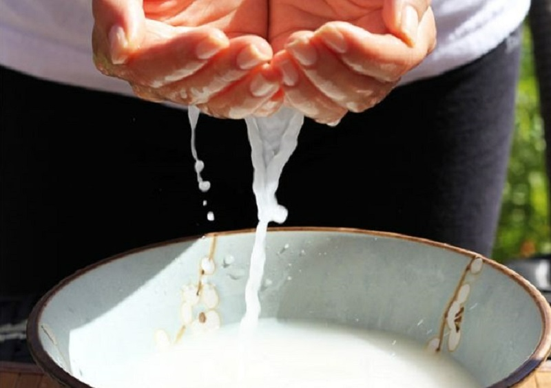 Sử dụng nước vo gạo để chăm sóc da