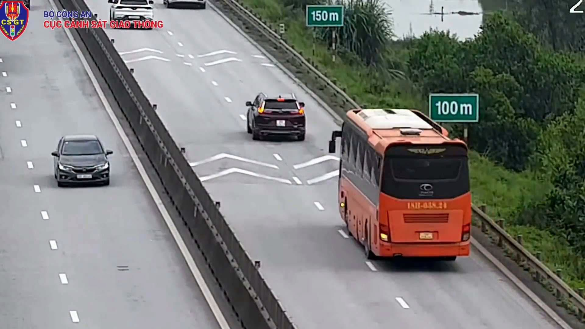 Cảnh Báo Về Các Lỗi Giao Thông Trên Cao Tốc Cảnh Báo Về Các Lỗi Giao Thông Trên Cao Tốc