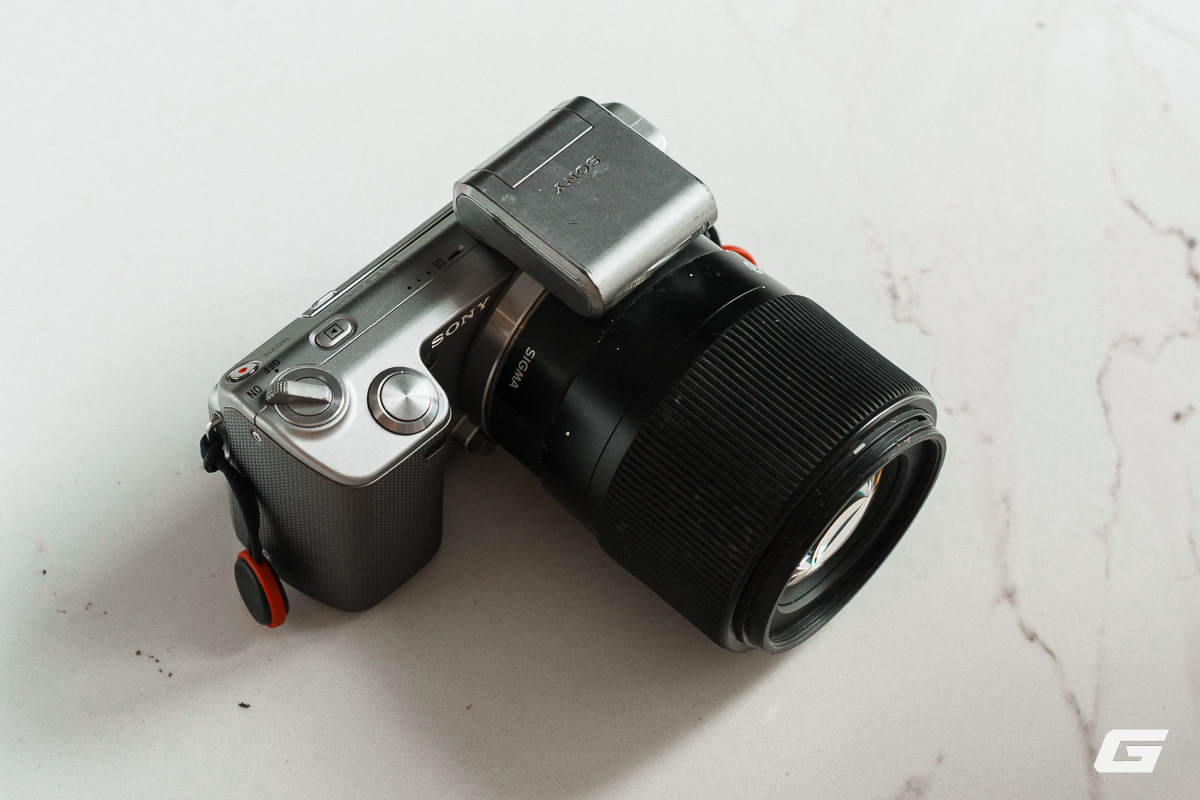 Khám Phá Chiếc Máy Ảnh Sony NEX-5: Lựa Chọn Thú Vị Với Giá Chỉ 3,5 Triệu
