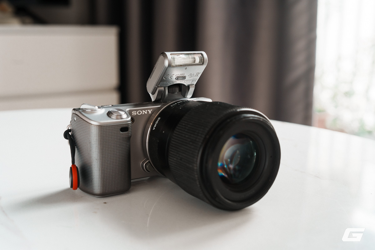 Khám Phá Chiếc Máy Ảnh Sony NEX-5: Lựa Chọn Thú Vị Với Giá Chỉ 3,5 Triệu