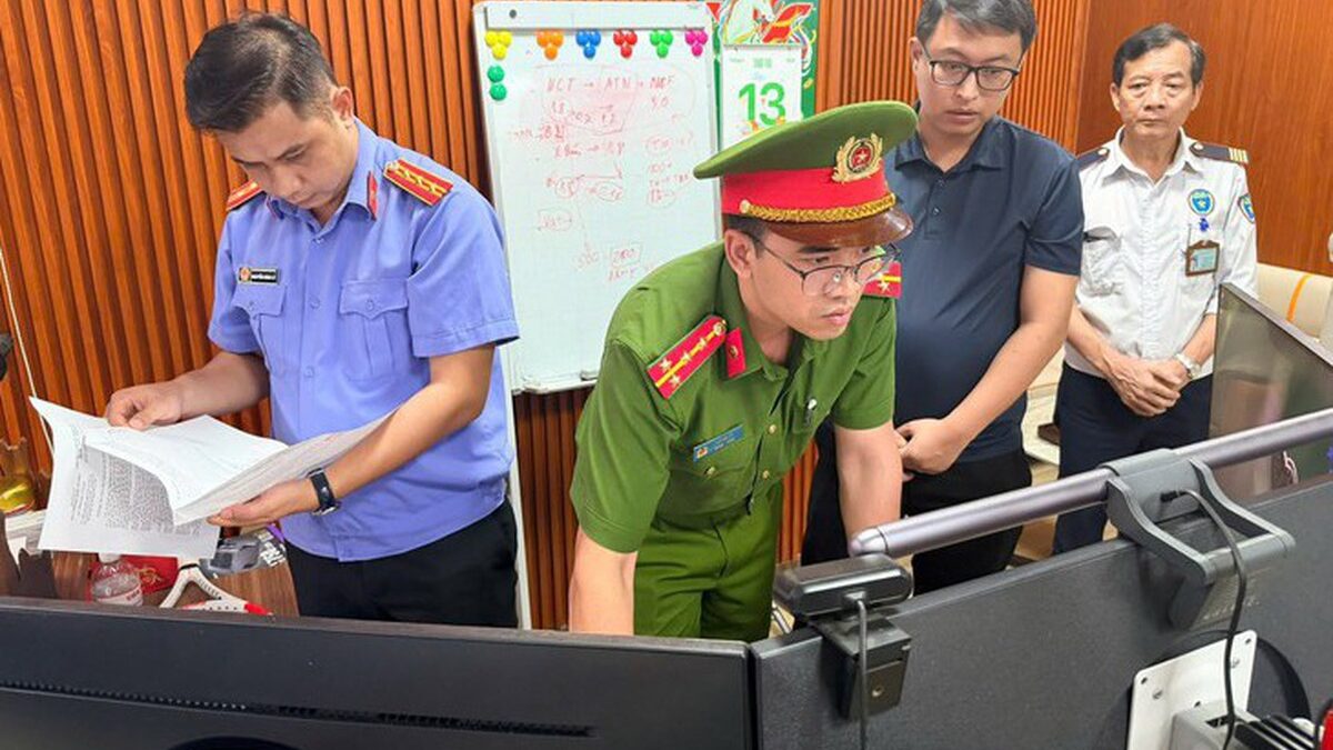 Khởi Tố Vụ Việc Cài Đặt Phần Mềm Lậu Tại Việt Nam: Những Điều Cần Biết