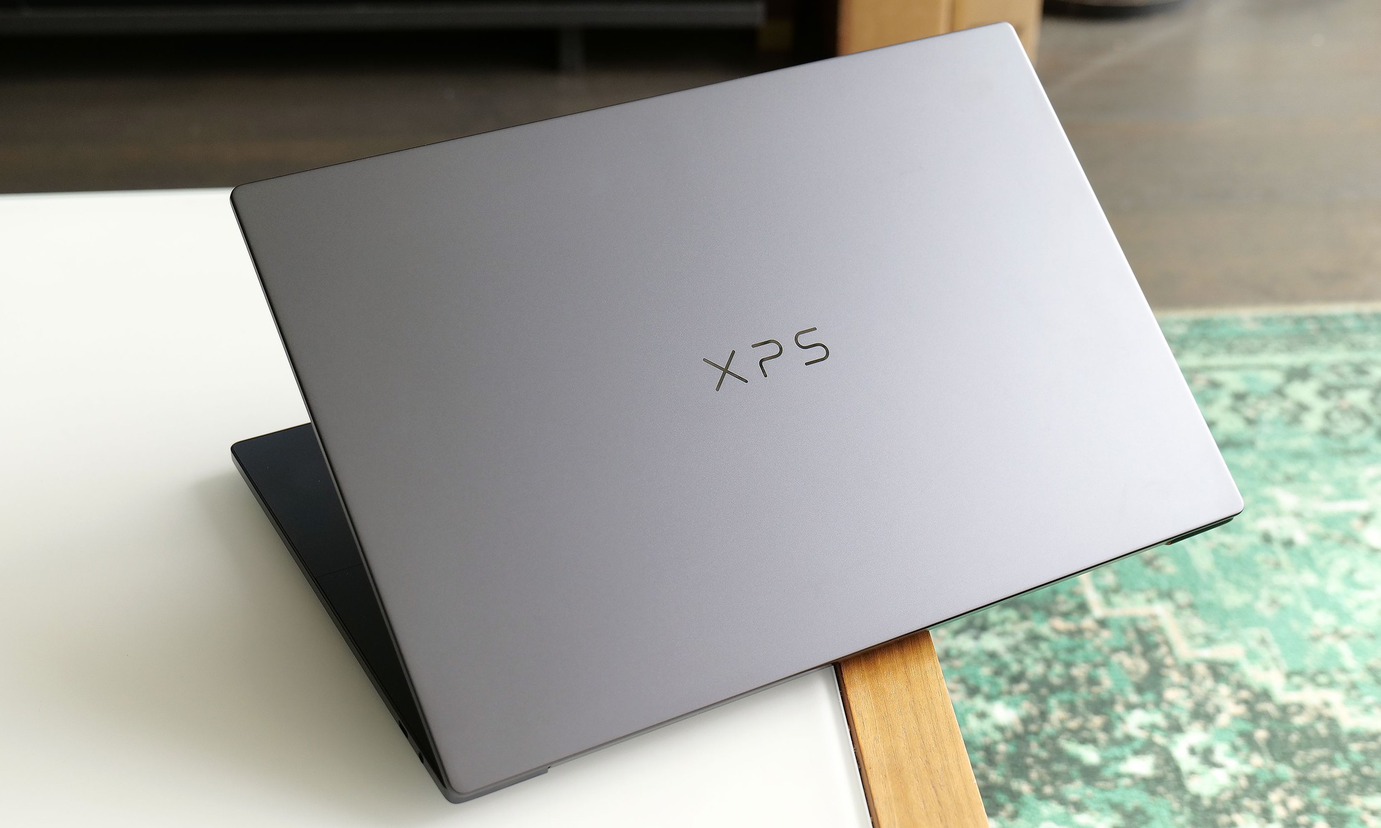 xps-16-lid