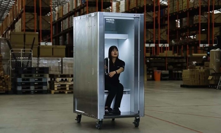 'Tủ lạnh cho người' của Nhật Bản giúp chống sốc nhiệt mùa hè - Ảnh 1.