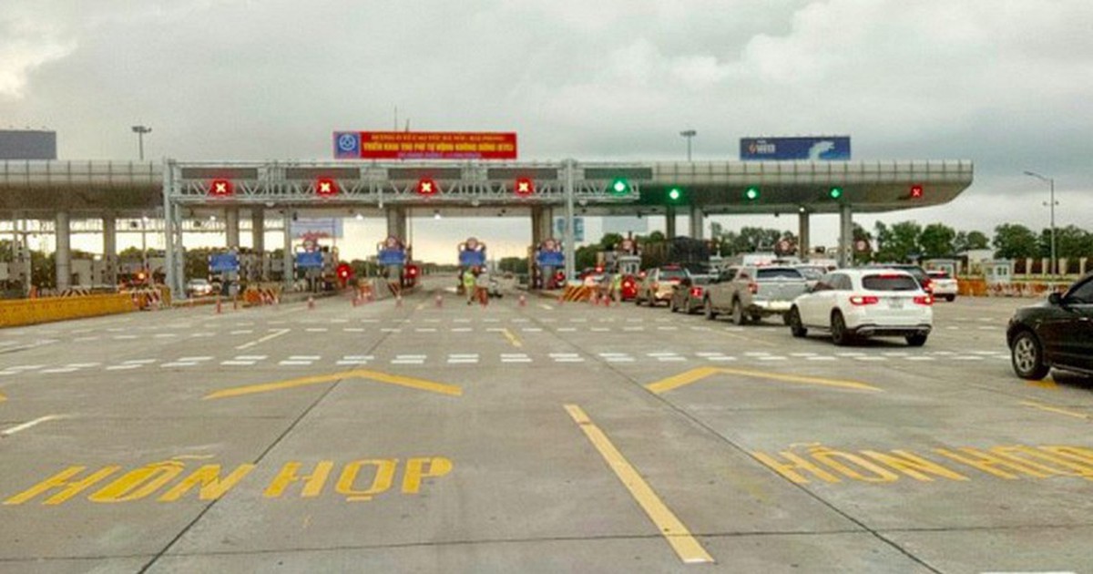 Lùi Xe Trên Cao Tốc: Những Quy Định Cần Biết Để Tránh Bị Phạt