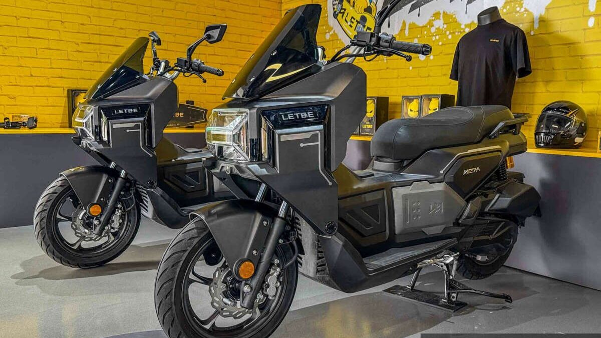 Letbe Mecha — Tay ga ‘cơ giáp’ nhiều trang bị, nhắm vào đô thị