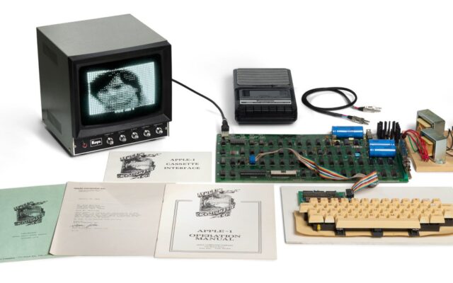 Phiên Đấu Giá Đặc Biệt Cho Chiếc Apple-1 Nguyên Bản Dự Kiến Lên Đến 21 Tỷ Đồng