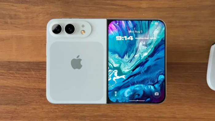 If-this-iPhone-Ultra-price-leak-is-true-Apple-is-repeating-a-huge-mistake