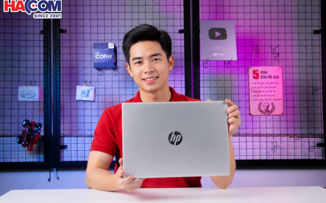 Laptop cho sinh viên IT: Chọn sao để dùng hiệu quả trong 4 năm
