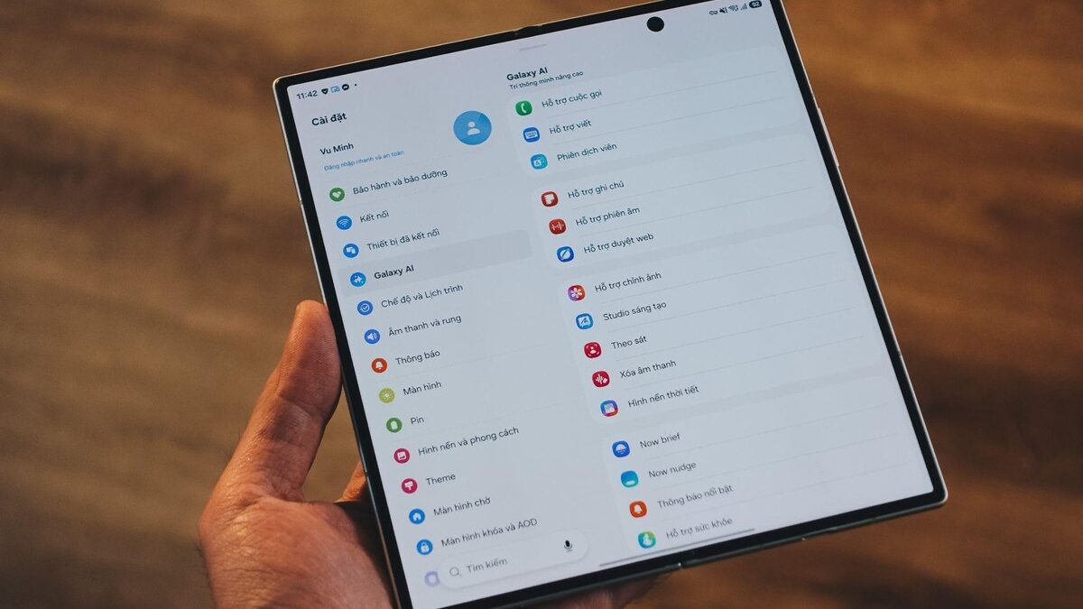 Khi Galaxy AI làm việc trực tiếp trên điện thoại: khác biệt và hệ quả với người dùng