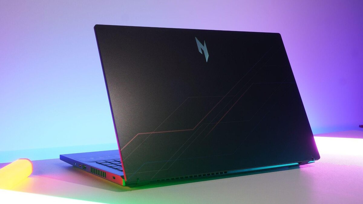 Khi GPU mạnh còn thiếu: Chọn laptop gaming cần quan tâm màn hình thế nào?